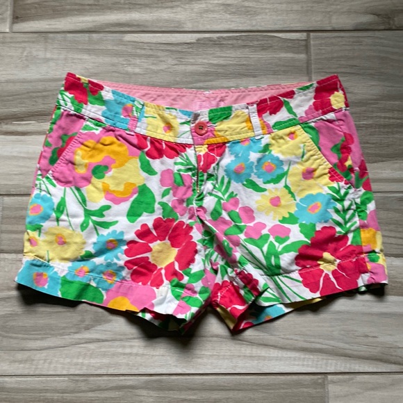 SOLD Lilly Pulitzer Ants 🐜 on Parade Callahan Shorts 6 - Picture 1 of 9